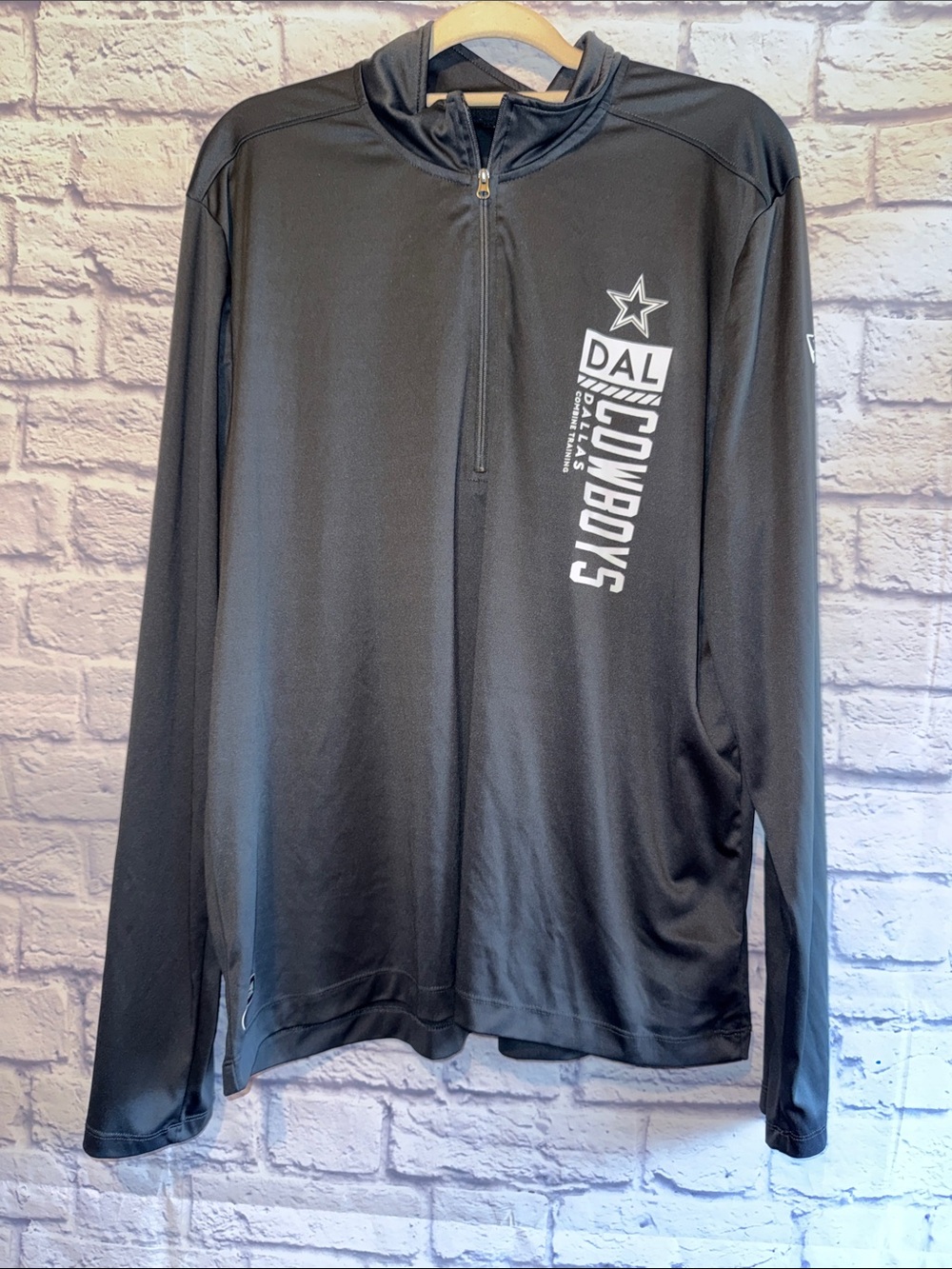 NFL Dallas Cowboys Black Half-Zip Pullover